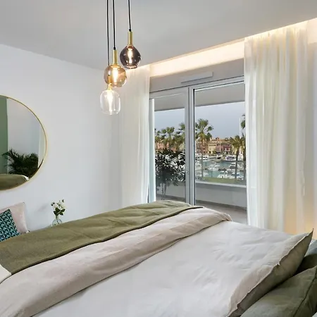 New & Modern - Marina, Apartment Sotogrande